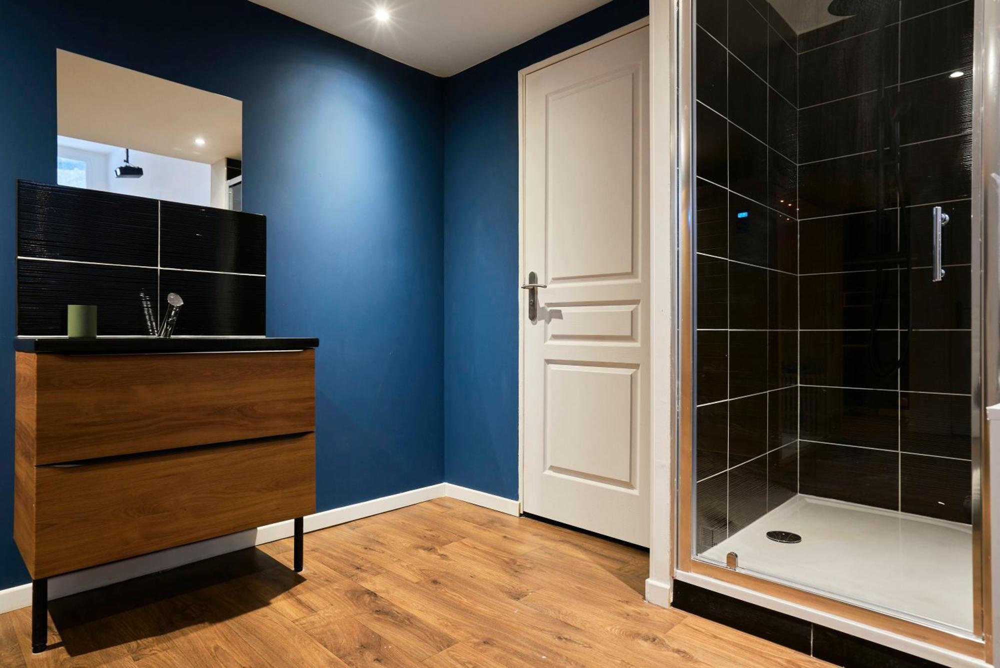Ng Prestige - Lille L L Mairie - Gare L Nain - Grand - Balneo - Sauna - Netflix - Wifi